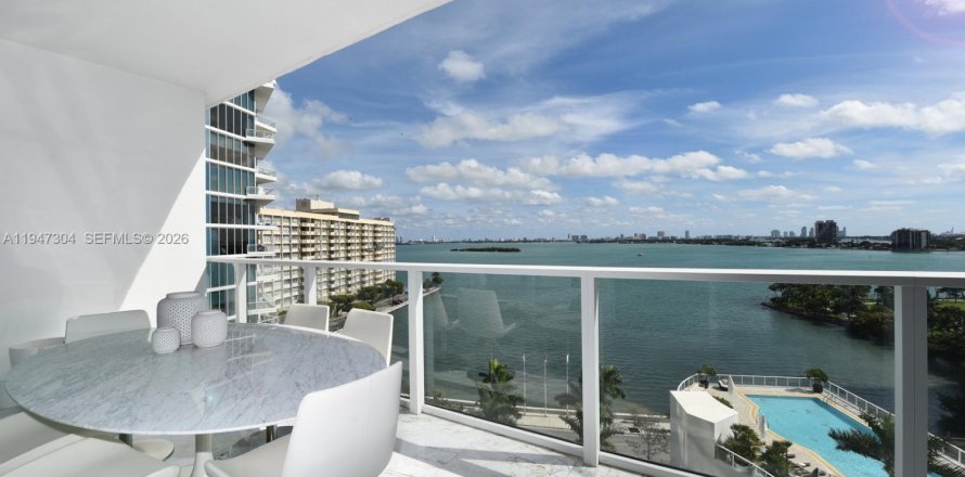 Кондоминиум с 2 спальнями в Майами, Флорида № 2003658