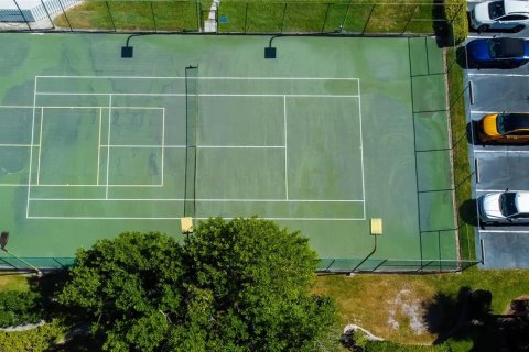 Condo in Saint Petersburg, Florida, 2 bedrooms  № 1883573 - photo 28