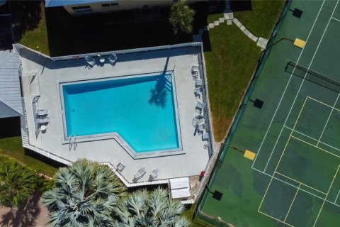 Condo in Saint Petersburg, Florida, 2 bedrooms  № 1883573 - photo 30