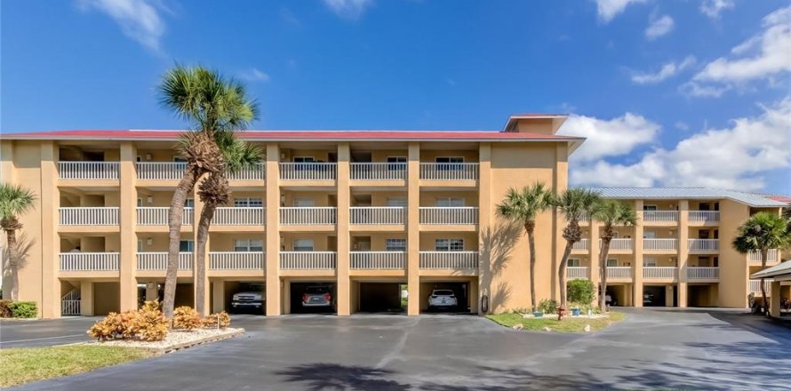 Condominio en Saint Petersburg, Florida, 2 dormitorios № 1883573