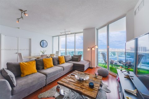 Condo in North Bay Village, Florida, 2 bedrooms  № 1728760 - photo 20