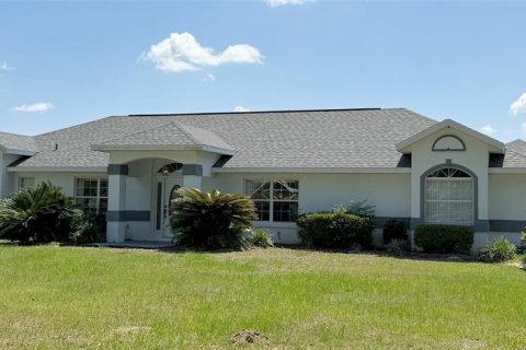 House in Ocala, Florida 3 bedrooms, 197.42 sq.m. № 1744545 - photo 1