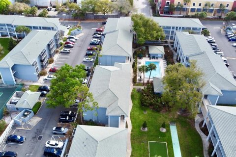 Condo in Altamonte Springs, Florida, 2 bedrooms № 2214162 - photo 18