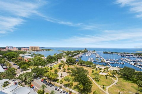 Copropriété à vendre à Saint Petersburg, Floride: 3 chambres, 232.26 m2 № 2115249 - photo 3