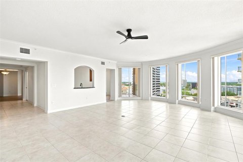 Copropriété à vendre à Saint Petersburg, Floride: 3 chambres, 232.26 m2 № 2115249 - photo 10