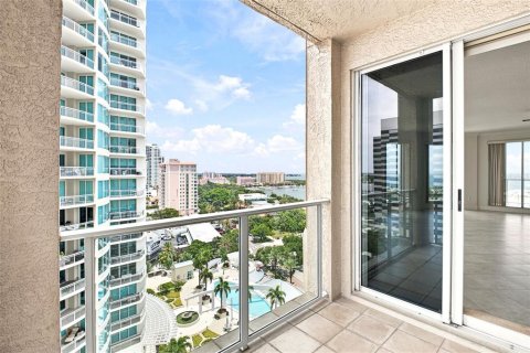 Copropriété à vendre à Saint Petersburg, Floride: 3 chambres, 232.26 m2 № 2115249 - photo 20