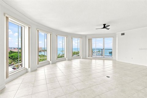 Copropriété à vendre à Saint Petersburg, Floride: 3 chambres, 232.26 m2 № 2115249 - photo 6