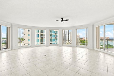 Copropriété à vendre à Saint Petersburg, Floride: 3 chambres, 232.26 m2 № 2115249 - photo 7