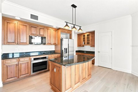 Copropriété à vendre à Saint Petersburg, Floride: 3 chambres, 232.26 m2 № 2115249 - photo 15