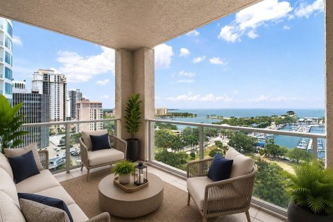 Condo in Saint Petersburg, Florida, 3 bedrooms № 2115249