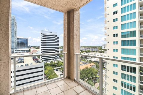 Copropriété à vendre à Saint Petersburg, Floride: 3 chambres, 232.26 m2 № 2115249 - photo 19