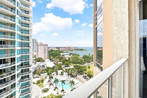 Copropriété à vendre à Saint Petersburg, Floride: 3 chambres, 232.26 m2 № 2115249 - photo 21