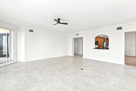 Copropriété à vendre à Saint Petersburg, Floride: 3 chambres, 232.26 m2 № 2115249 - photo 9