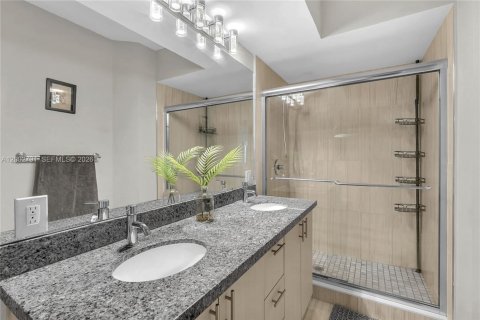 Condo in Sunny Isles Beach, Florida, 3 bedrooms № 2068697 - photo 29