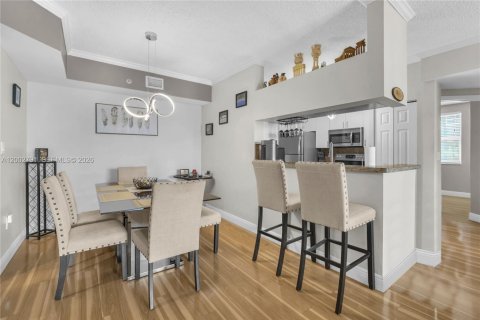 Condo in Sunny Isles Beach, Florida, 3 bedrooms № 2068697 - photo 18
