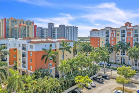Condo in Sunny Isles Beach, Florida, 3 bedrooms № 2068697 - photo 10