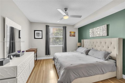 Condo in Sunny Isles Beach, Florida, 3 bedrooms № 2068697 - photo 27