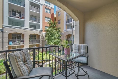 Condo in Sunny Isles Beach, Florida, 3 bedrooms № 2068697 - photo 13