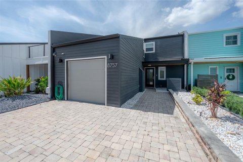 Villa ou maison à Tampa, Floride 3 chambres, 159.42 m2 № 2126638