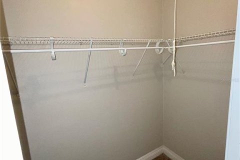 Condo in Orlando, Florida, 2 bedrooms № 2208735 - photo 10