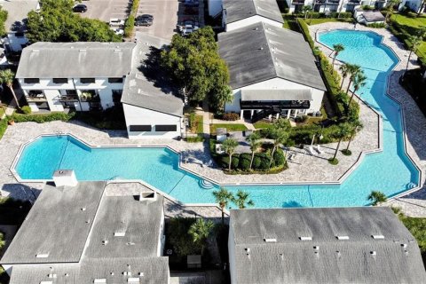 Condo in Orlando, Florida, 2 bedrooms № 2208735 - photo 20