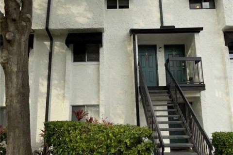 Condo in Orlando, Florida, 2 bedrooms № 2208735