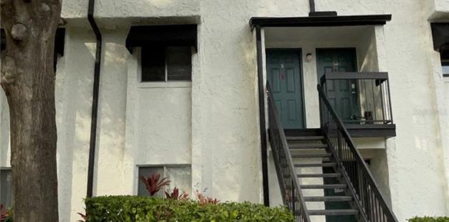 Condo in Orlando, Florida, 2 bedrooms № 2208735