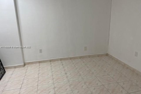 Купить кондоминиум в Майами-Бич, Флорида 52.95м2, № 1865757 - фото 17