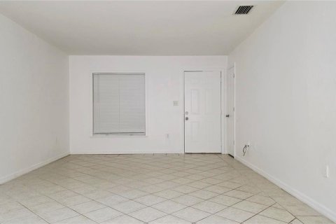 Apartment in Ocala, Florida 2 bedrooms, 92.07 sq.m. № 2199591 - photo 3