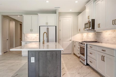 House in Bradenton, Florida 4 bedrooms, 216.65 sq.m. № 1843818 - photo 8