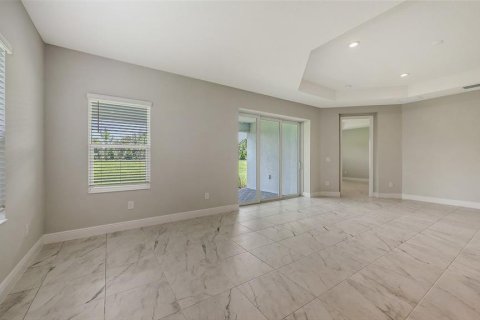 House in Bradenton, Florida 4 bedrooms, 216.65 sq.m. № 1843818 - photo 19