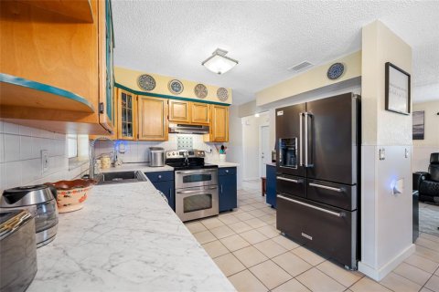Casa en venta en Hernando Beach, Florida, 2 dormitorios, 97.18 m2 № 1652386 - foto 8