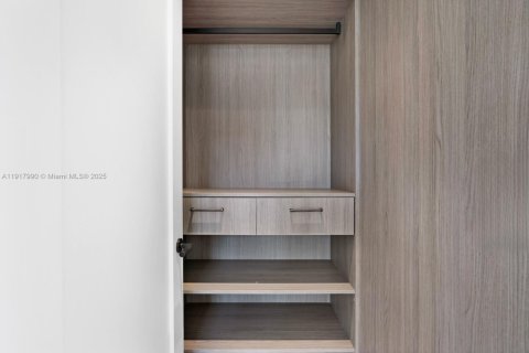 Купить виллу или дом в Палм-Бич, Флорида 4 спальни, 390.19м2, № 1972653 - фото 25