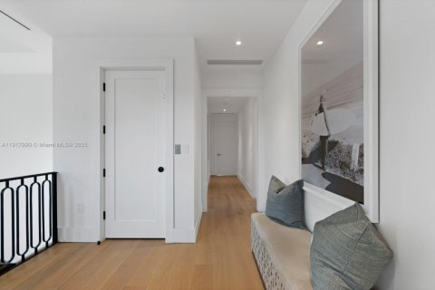 Купить виллу или дом в Палм-Бич, Флорида 4 спальни, 390.19м2, № 1972653 - фото 30