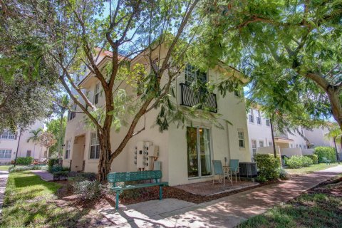 Touwnhouse à louer à Delray Beach, Floride: 3 chambres, 123.37 m2 № 2153825 - photo 2