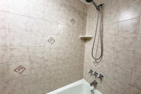 Condominio en alquiler en Largo, Florida, 2 dormitorios, 73.86 m2 № 1761158 - foto 25