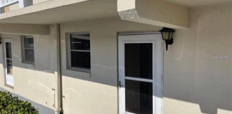 Condo à Daytona Beach, Floride, 2 chambres № 1895206