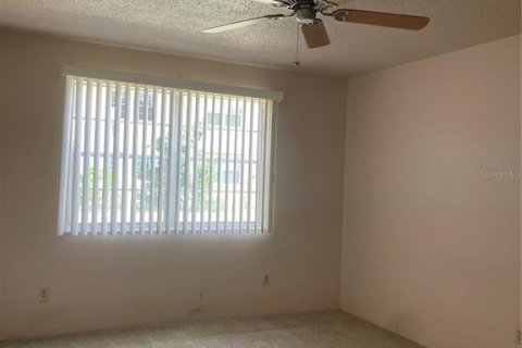 Condominio en alquiler en Daytona Beach, Florida, 2 dormitorios, 89.65 m2 № 1895206 - foto 13