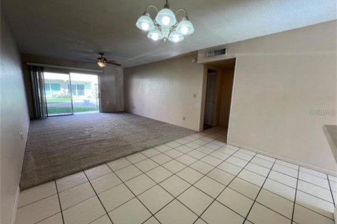Condominio en alquiler en Daytona Beach, Florida, 2 dormitorios, 89.65 m2 № 1895206 - foto 7