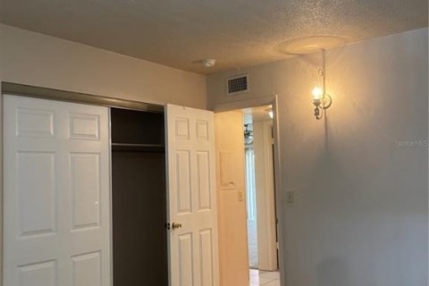 Condominio en alquiler en Daytona Beach, Florida, 2 dormitorios, 89.65 m2 № 1895206 - foto 17