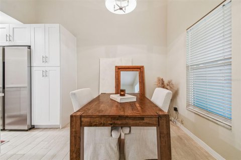 Copropriété à vendre à Tampa, Floride: 2 chambres, 84.73 m2 № 1904044 - photo 9