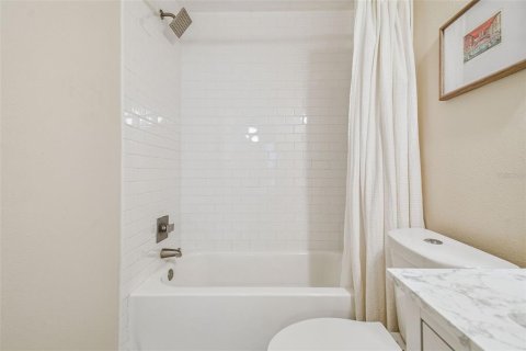 Copropriété à vendre à Tampa, Floride: 2 chambres, 84.73 m2 № 1904044 - photo 19