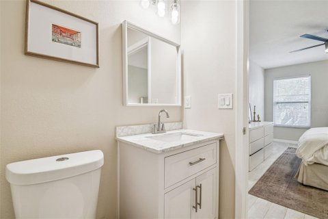 Copropriété à vendre à Tampa, Floride: 2 chambres, 84.73 m2 № 1904044 - photo 17