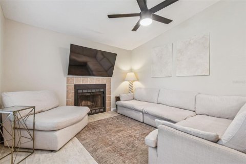 Copropriété à vendre à Tampa, Floride: 2 chambres, 84.73 m2 № 1904044 - photo 10