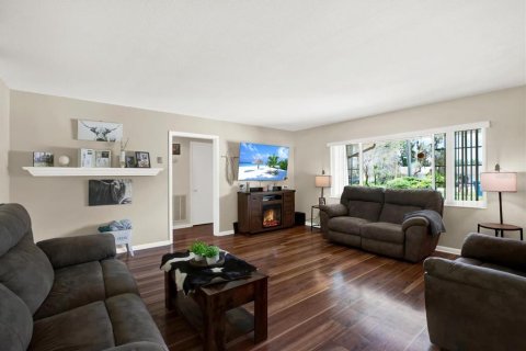 House in Ridge Manor, Florida 2 bedrooms, 138.42 sq.m. № 1743044 - photo 7
