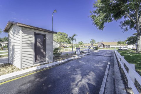 Condo in St. Lucie, Florida, 1 bedroom  № 2082605 - photo 29