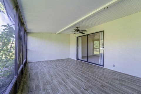 Condo in St. Lucie, Florida, 1 bedroom  № 2082605 - photo 22