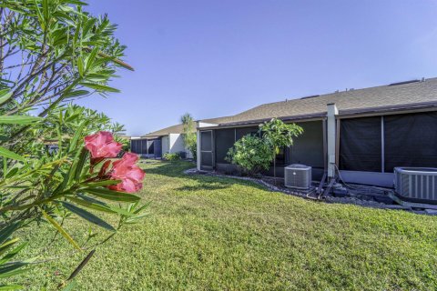 Condo in St. Lucie, Florida, 1 bedroom  № 2082605 - photo 23
