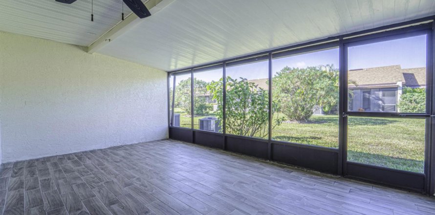 Condo in St. Lucie, Florida, 1 bedroom  № 2082605