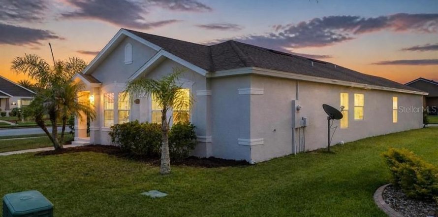 Casa en New Smyrna Beach, Florida 4 dormitorios, 154.4 m2 № 2151973